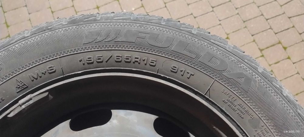 Koła, felgi, opony na felgach