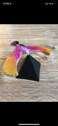 Zabawka Wyważony ptak i piramida
