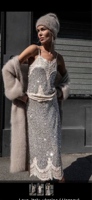 Продам красивый костюм