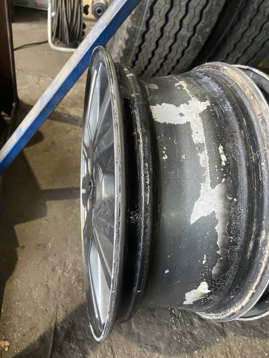 Продам родные диски r16 меган 2