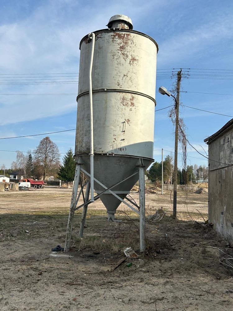 SILOS Cementowy  25 Ton w bardzo dobrym stanie