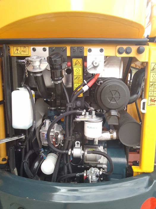 Mini giratória escavadora Hyundai 2023 Apenas 405h