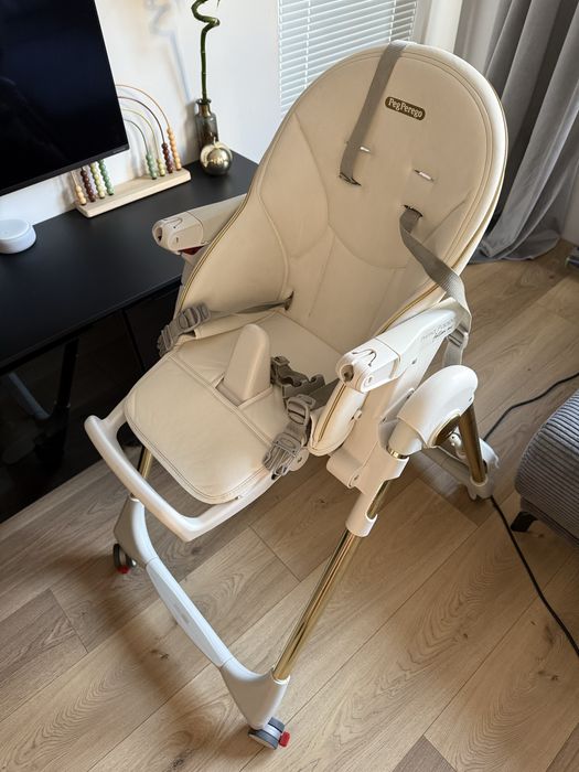 Krzeselko do karmienia Peg perego