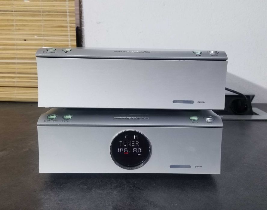Cтерео ресивер Marantz SR110 та CD проигравач  Marantz CD110. Пульт.