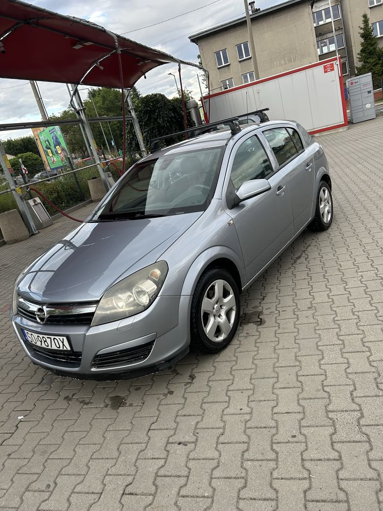 Sprzedam Astra H 2006r
