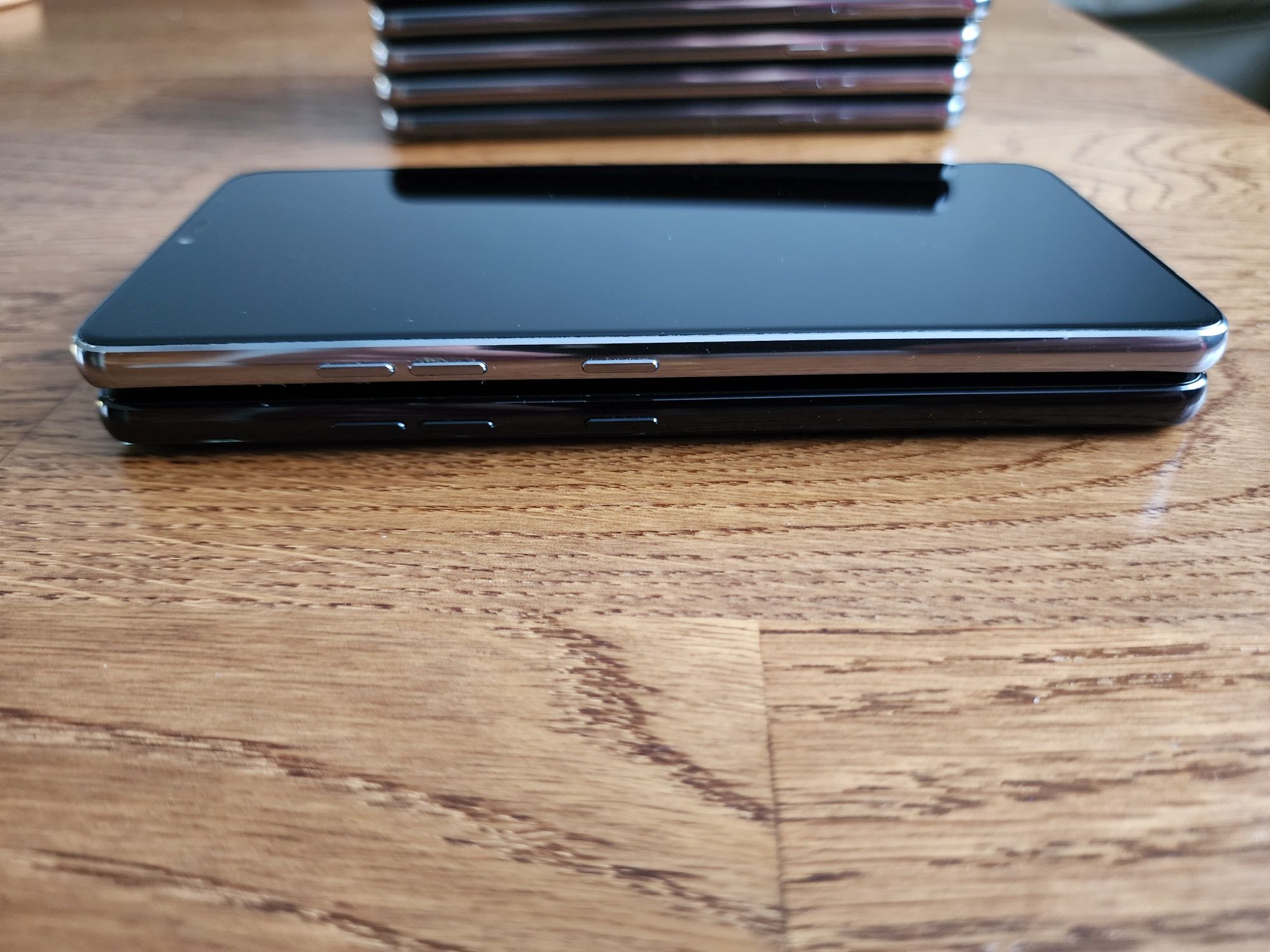 LG G7 4/64 8ядер Snapdragon 845