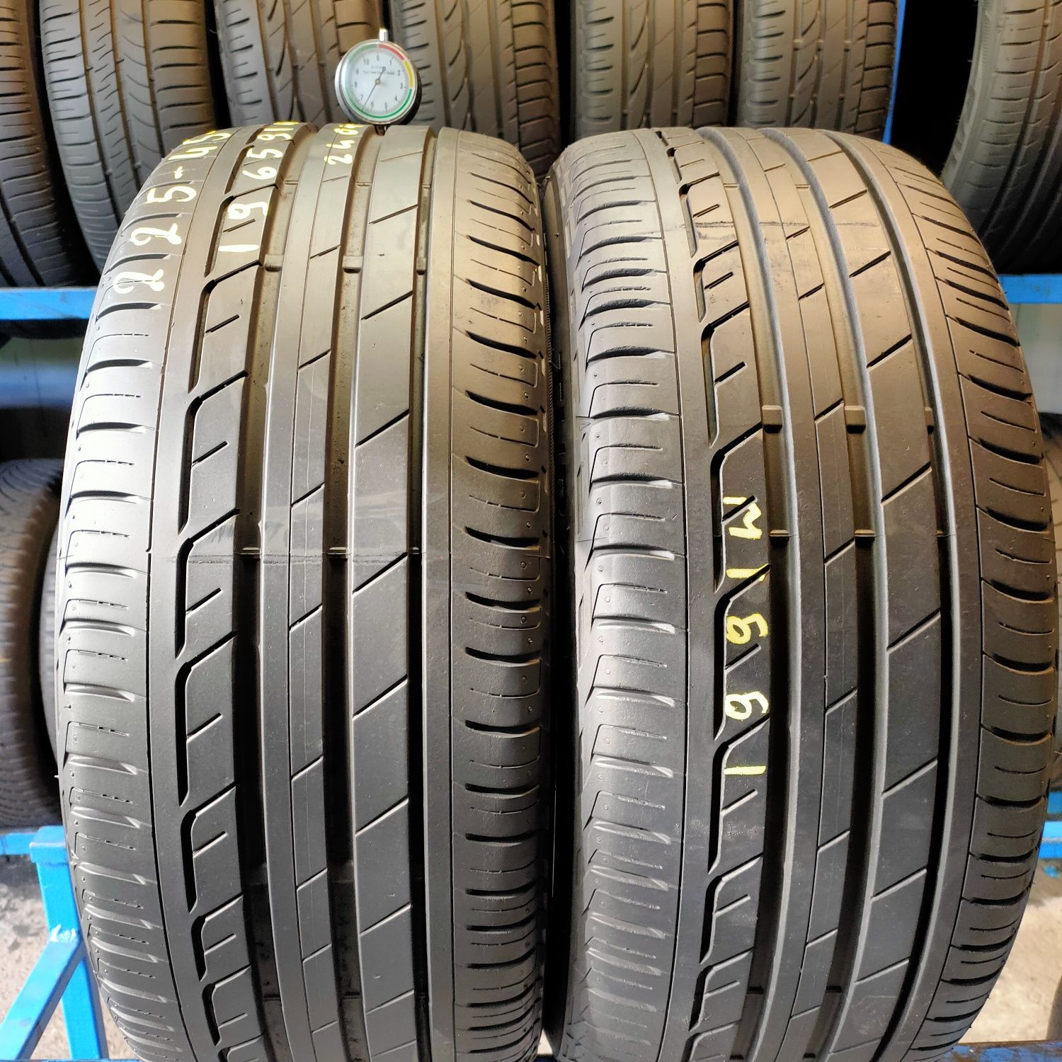 225/45r17 Bridgestone Turanza T001, 6.5mm