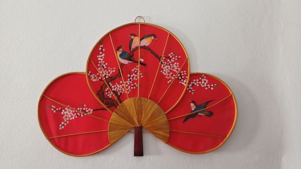 Leque decorativo de parede