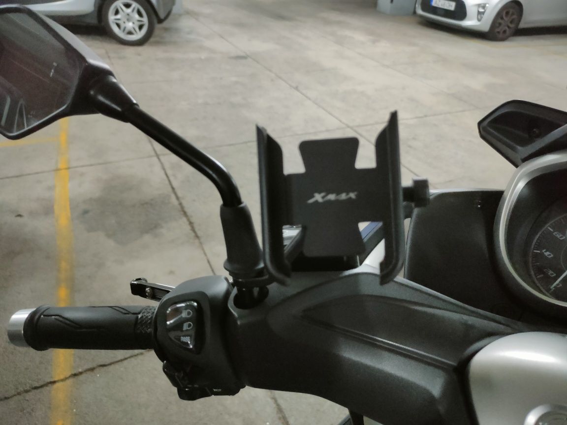 Xmax 300 - 27K KMS -  particular NÃO estafeta