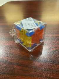 Іграшка куб-лабіринт. Розвиваюча 3D іграшка