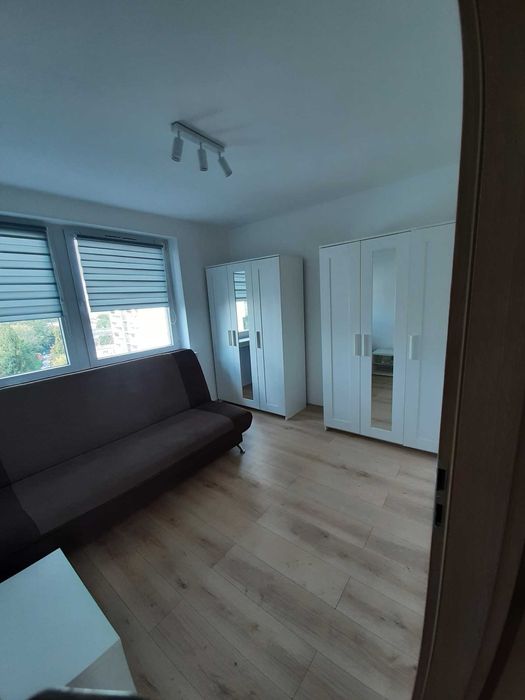 Wynajmę 4 pokoje mieszkanie os. Wysokie 2