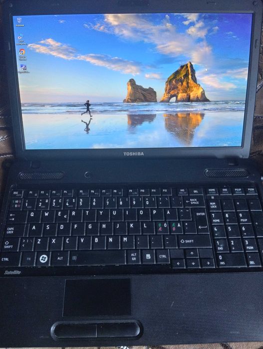 Ноутбук Toshiba C 650 D робочій 1500г