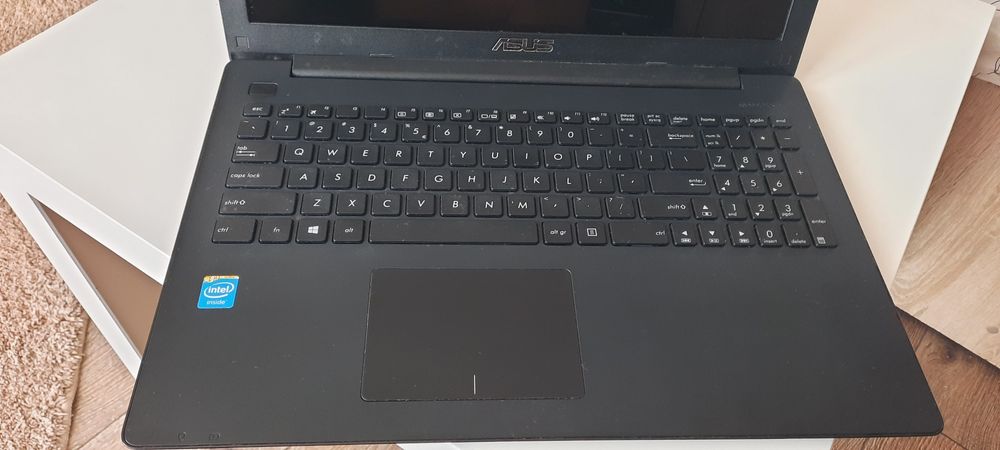 Laptop Asus X553M
