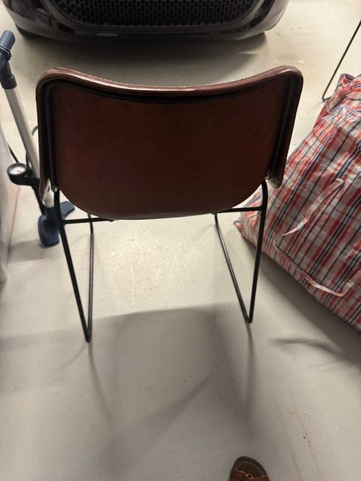 Cadeiras Sol & Luna em couro