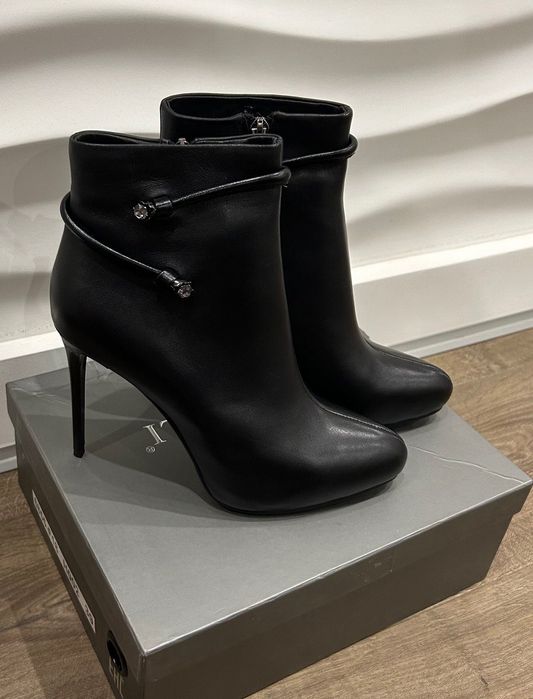 Ботильйони жіночі, 39 розмір