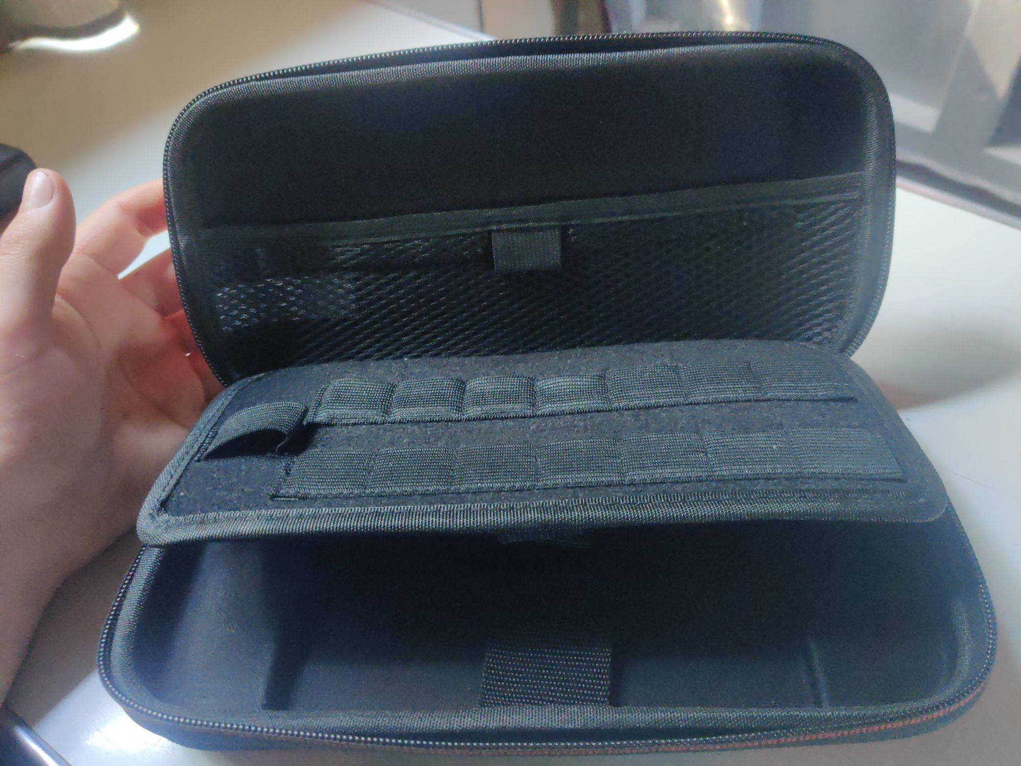 Nintendo switch v2 та чохол