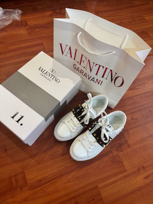 Кеди  білі Valentino