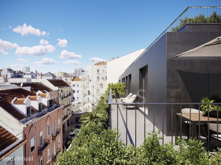 Apartamento T2 com estacionamento situado em Arroios, Lisboa