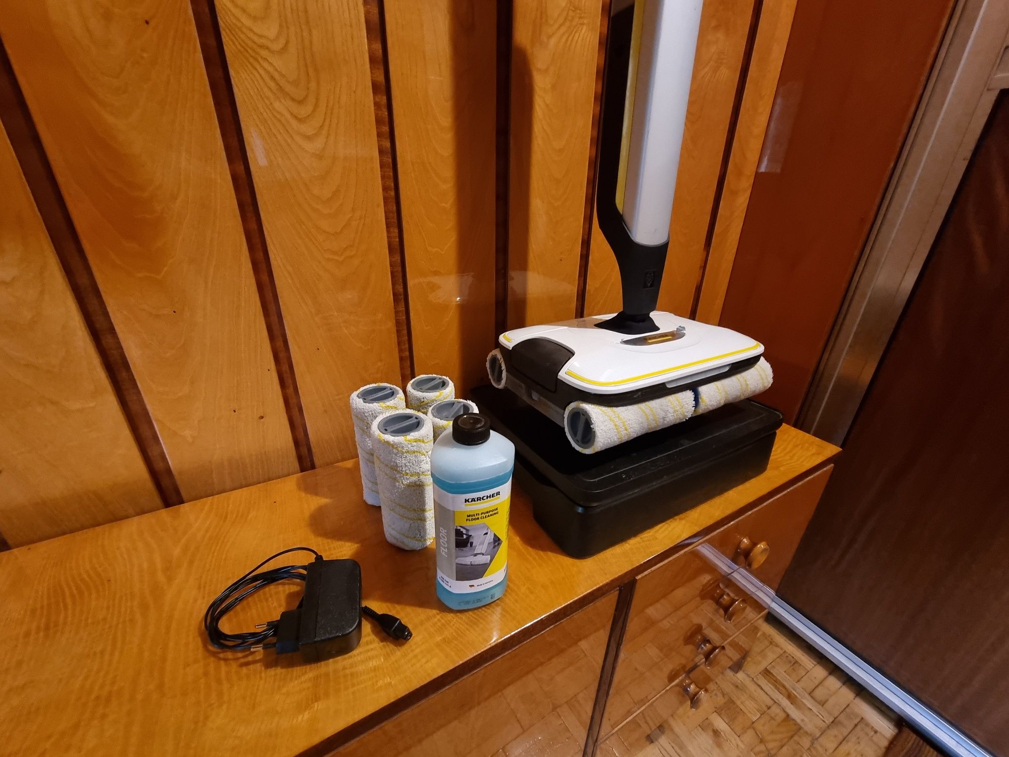 Mop elektryczny bezprzewodowy Karcher FC7 premium