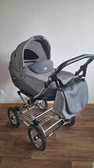 Класична коляска Roan Emma