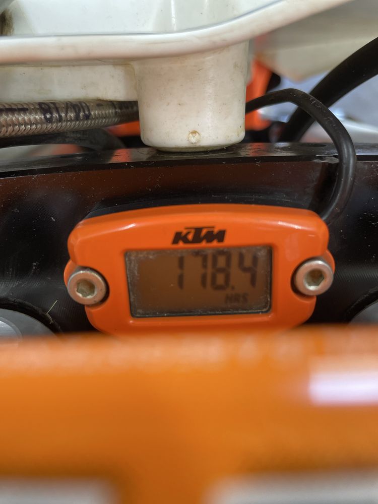 Ktm sx 125.