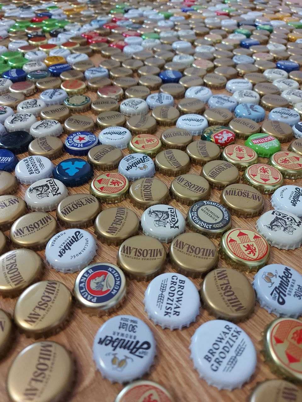 Kapsli od piwa 920 zstuk różne idealny stan 2 kg Amber Miłosław Kozel