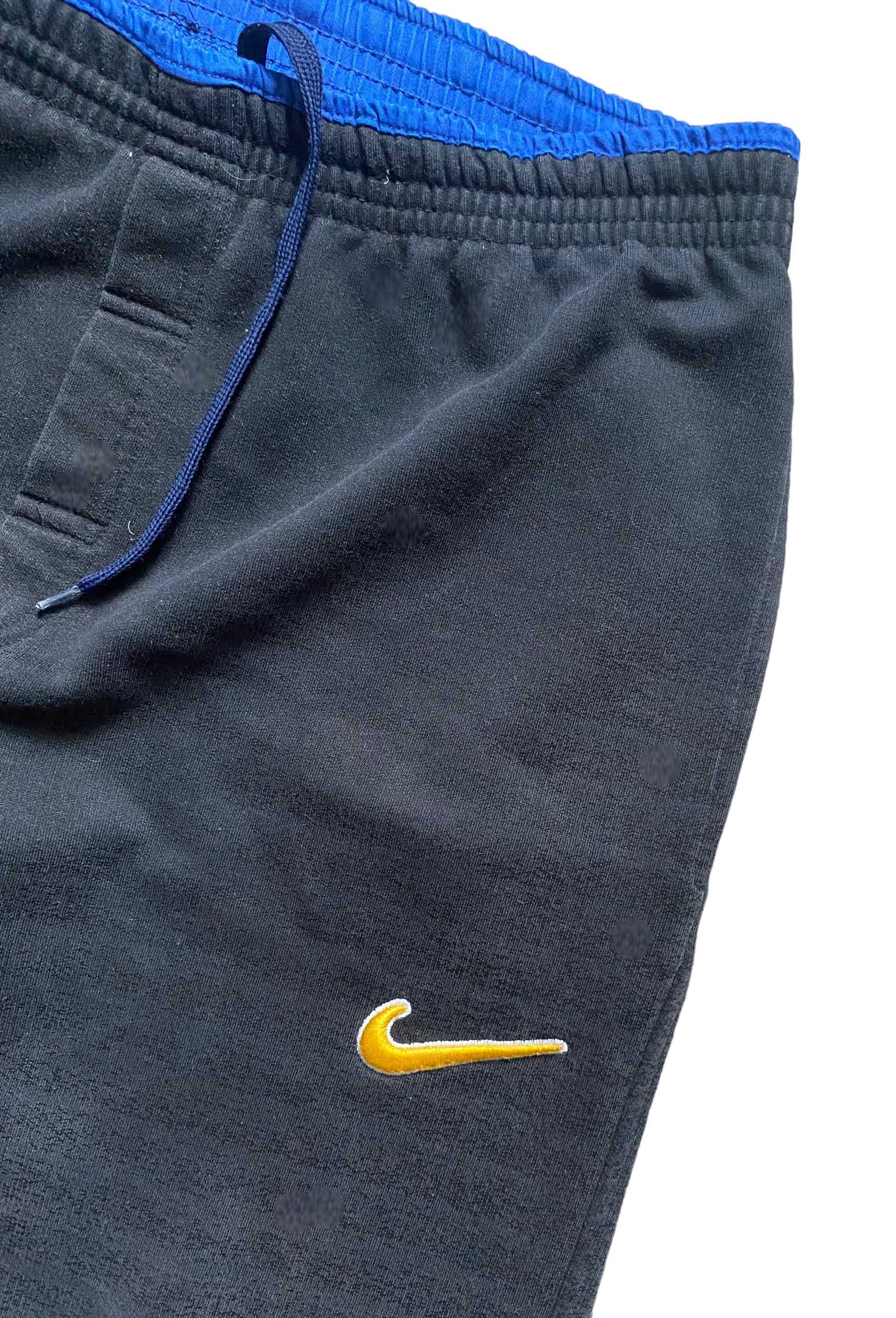 Nike 90s' vintage spodnie dresowe, rozmiar L, stan bardzo dobry