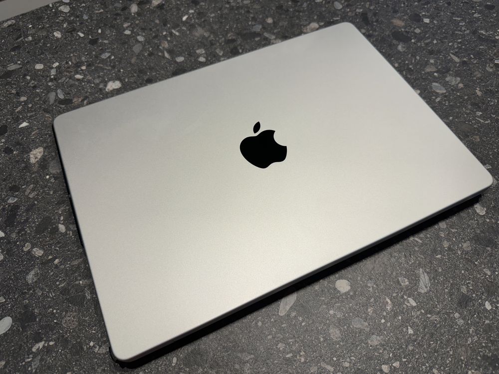 MacBook Pro 14 M1 Pro, bateria 100%, 16/512