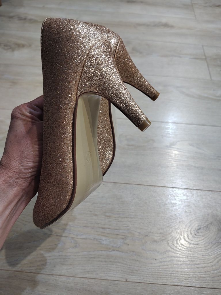 Buty na obcasie złoty brokat Level 38 wesele ślub przyjęcie