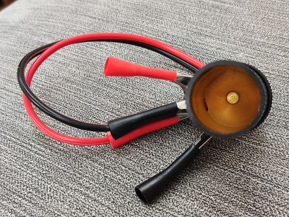 Компактный инвертор 12в на 220в