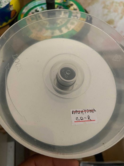 CD и DVD болванки чисті диски