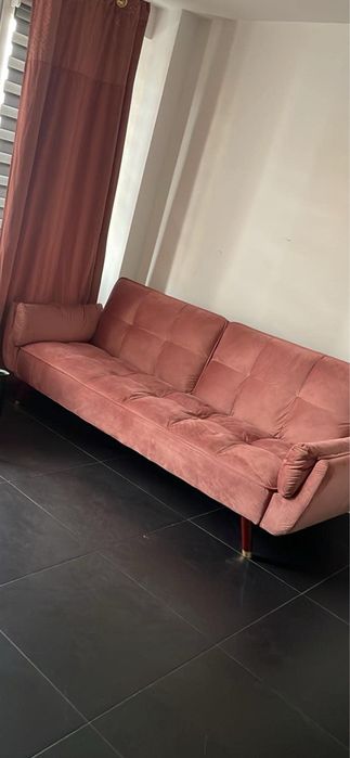 Różowa kanapa, wersalka z funkcją spania, materiał welurowy,