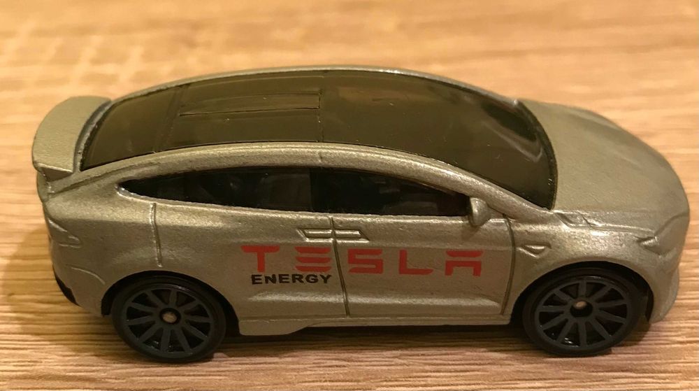 Hot Wheels  Tesla Model X szara  Wyprzedaż Kolekcji !