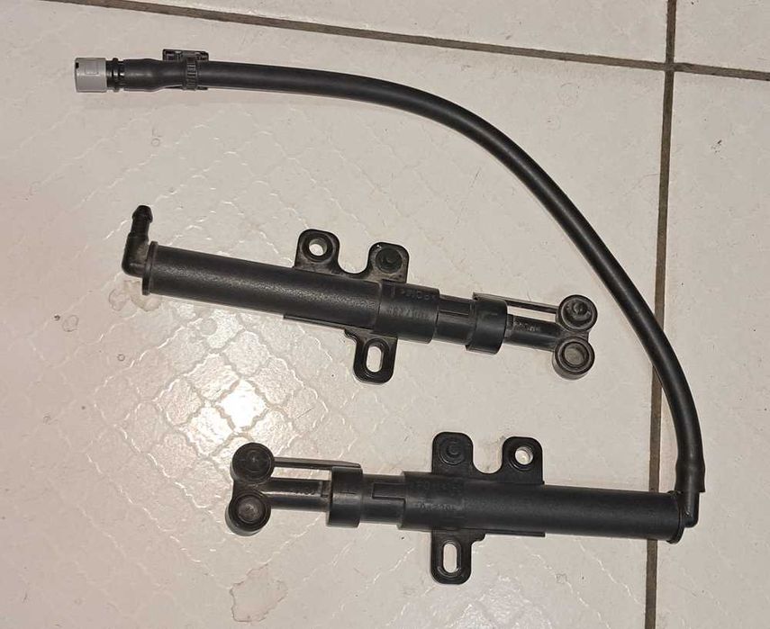 Омивач (лівий правий) передніх фар Volvo V90 S90 з 2016р.