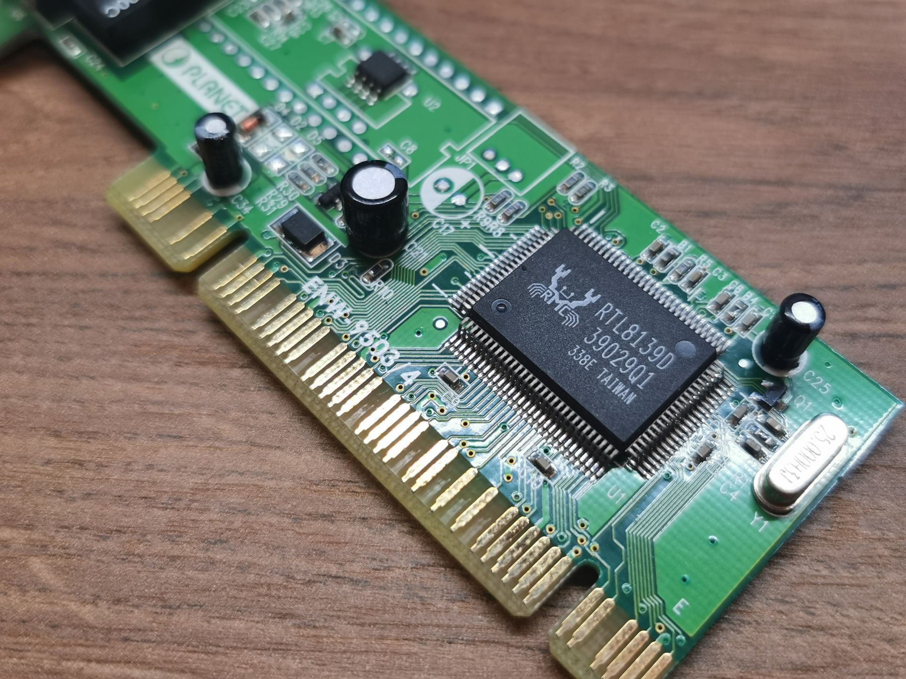Karta sieciowa LAN Planet ENW-9504 v.9 10/100Mbit PCI RJ-45
