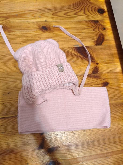 Czapka z szalikiem dla dziewczynki