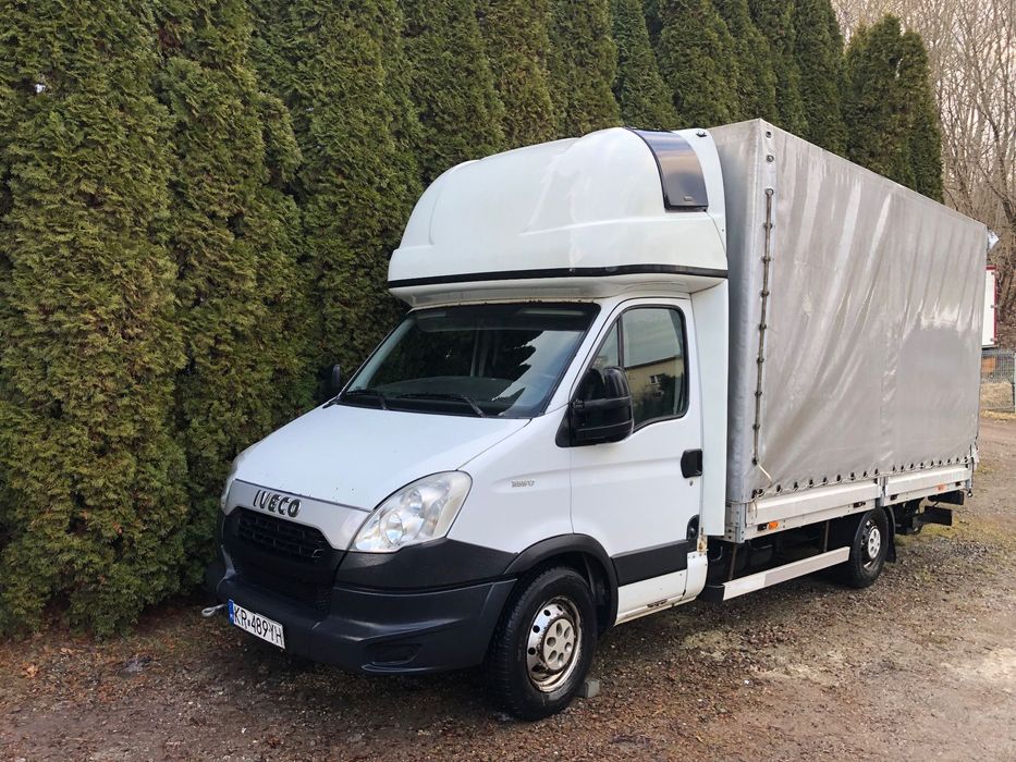 Iveco Daily  Iveco daily 35s17 Plandeka winda dhodlandia 1000kg