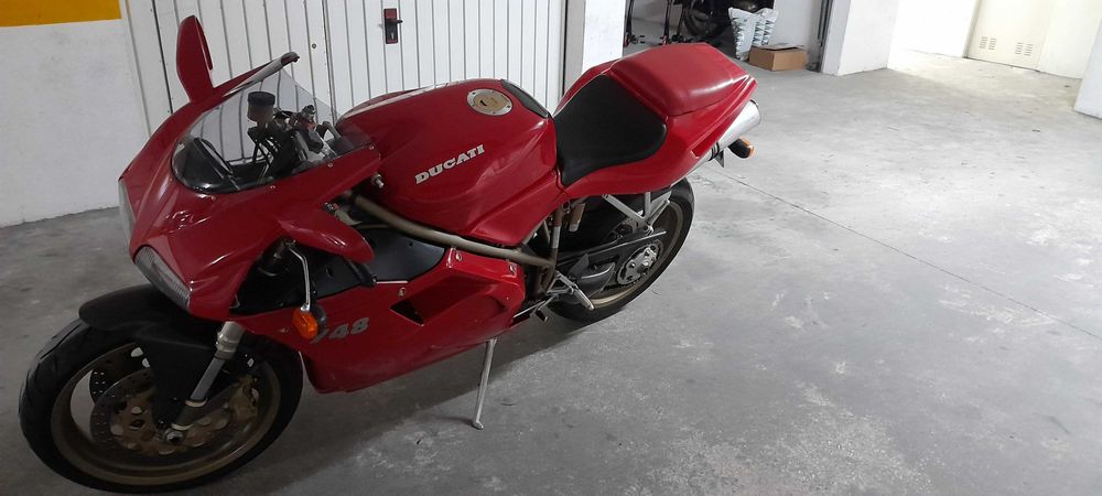 Ducati 748 ano 1998