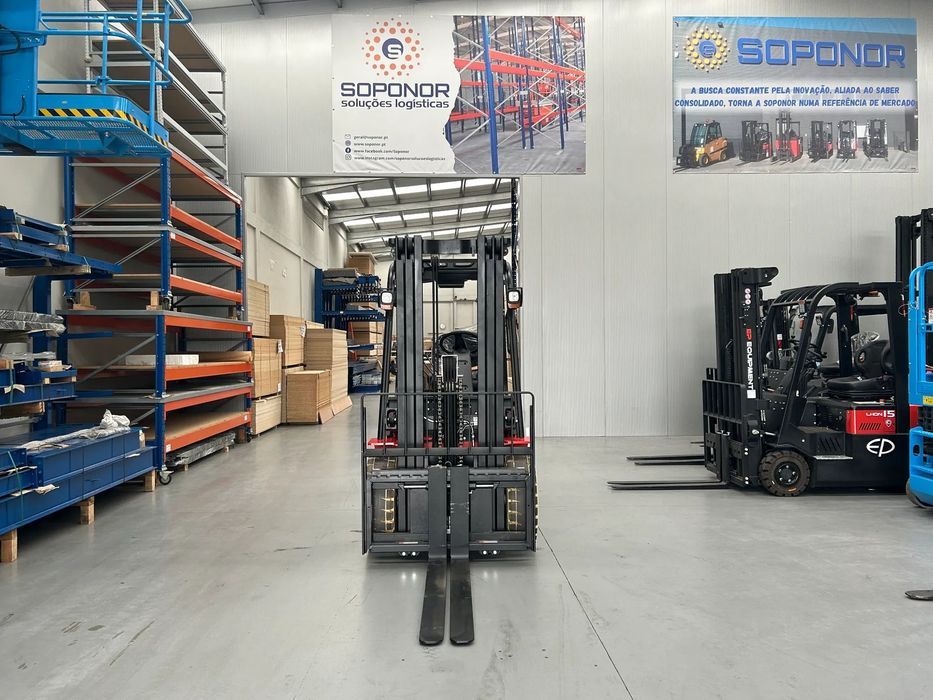 Empilhador NOVO EP EFL303 Elétrico 3000 Kgs
