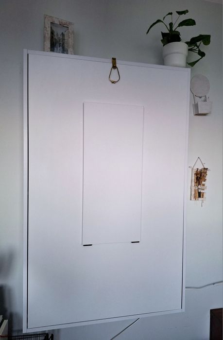 Biurko wiszące, składane; stół wiszący, składany