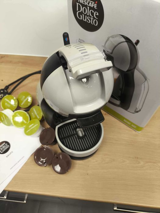 Ekspres kapsułkowy KRUPS Mini Me KP123 Nescafe Dolce Gusto + kapsułki