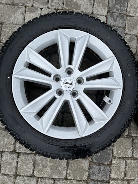 Alufelgi 5x108 17 cali Volvo V60 S60 V90 V40 S90 opony 225/50/17