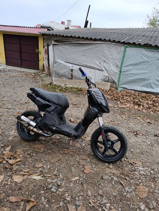 Продам Yamaha slider