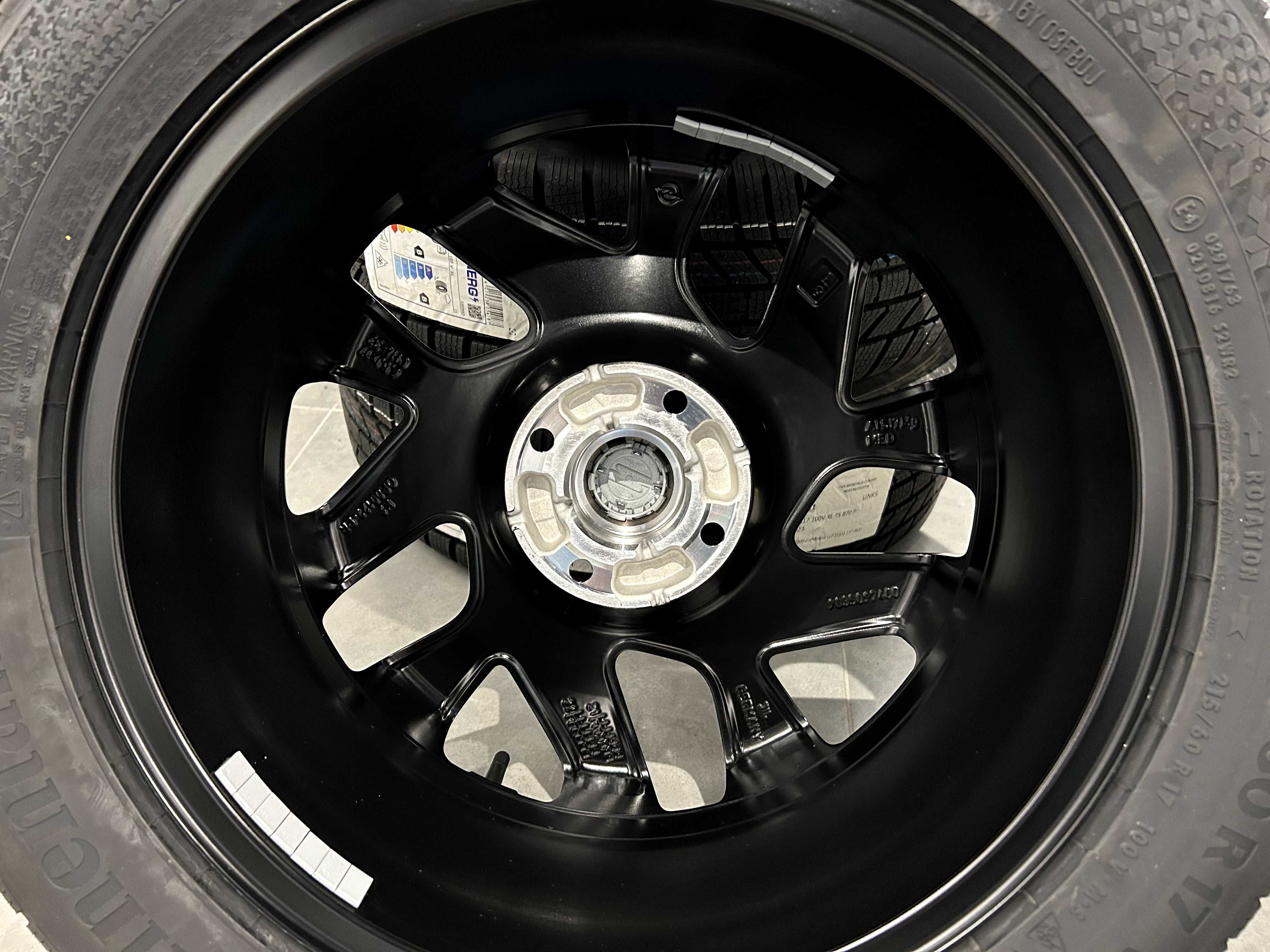 Oryginalne koła zimowe 17 4x108 ET32 Opel MOKKA II B Continental