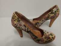 Buty Marco Tozzi. Rozm. 38. Jak nowe. Bardzo oryginalne.