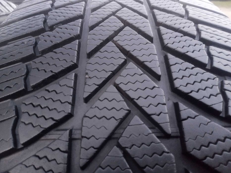 Opony zimowe Bridgestone blizzak 255/55r19