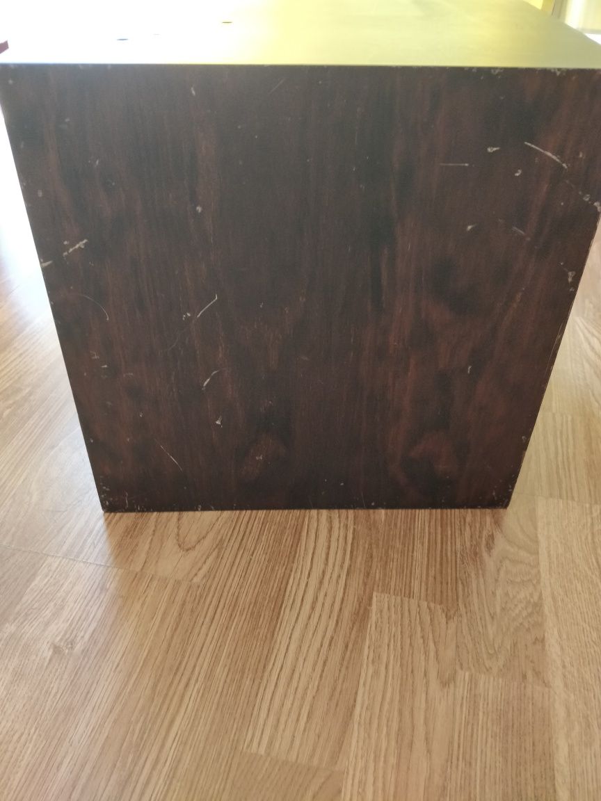Cubo  em madeira