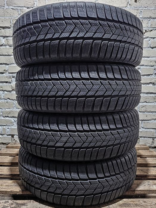 Зимові 205/60r16 Pirelli | 7mm | 2022 | Преміум шини | Ідеальні | 4шт
