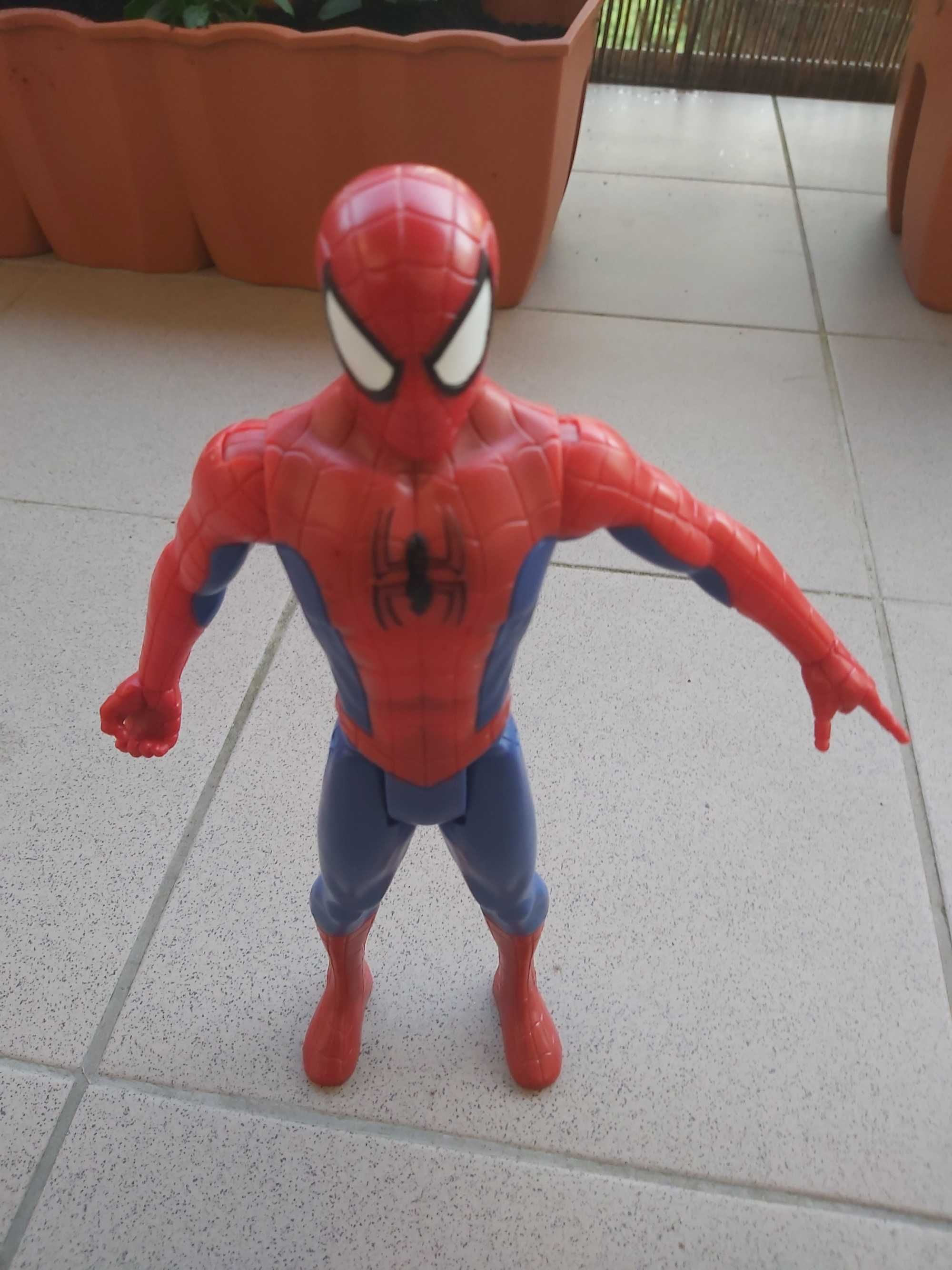 Figurka Spider-Man – duża postać Marvel, zabawka dla dzieci