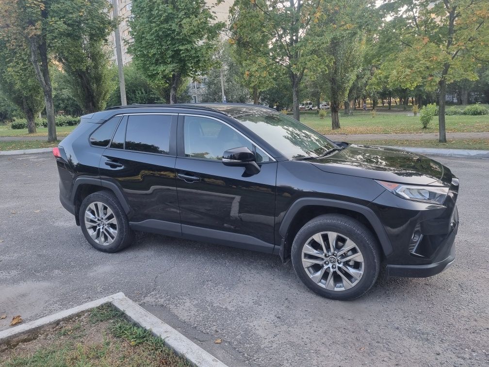 Toyota Rav4 2019 xle premium